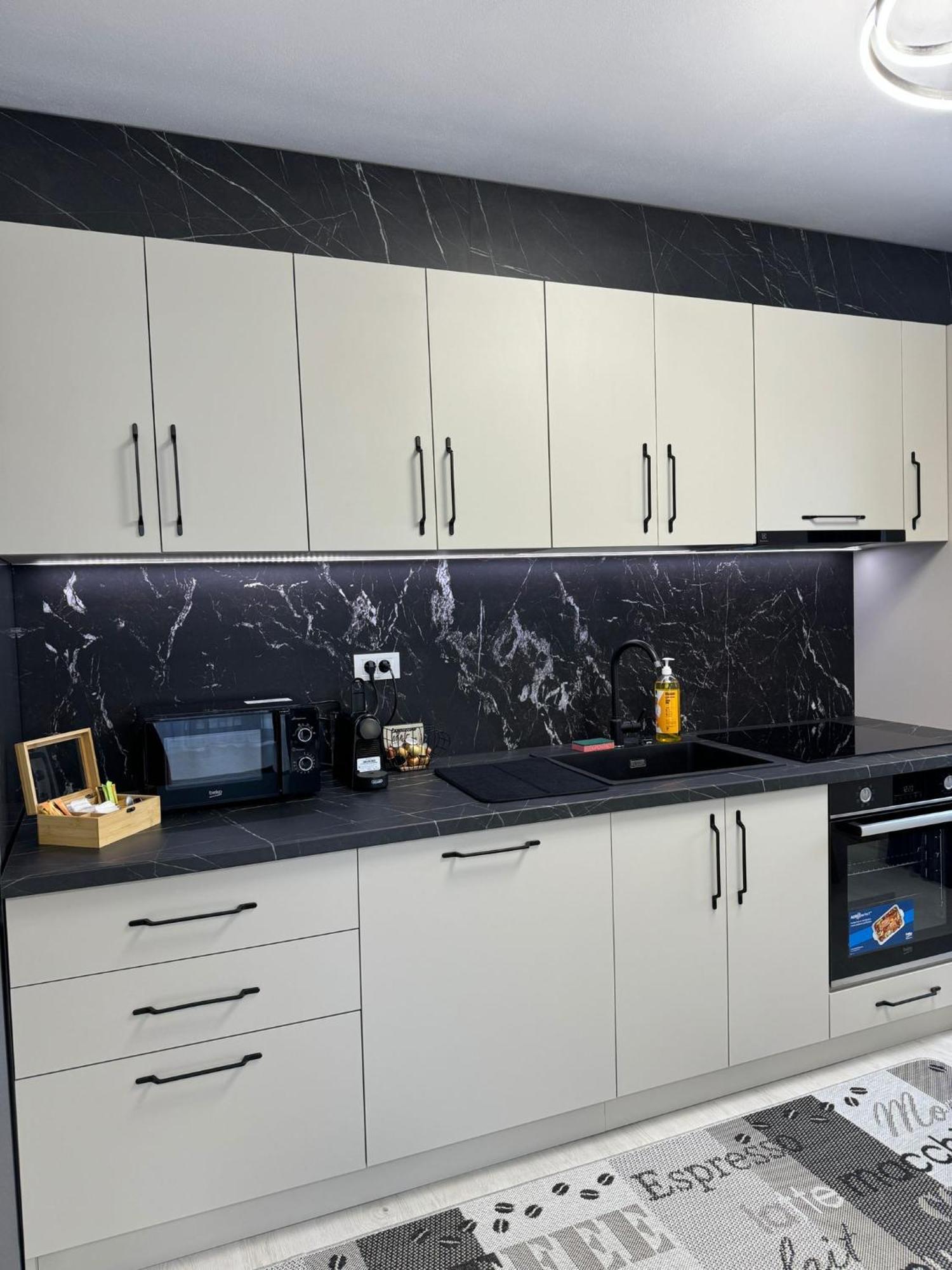 Palladium Apartament Brasov Luaran gambar